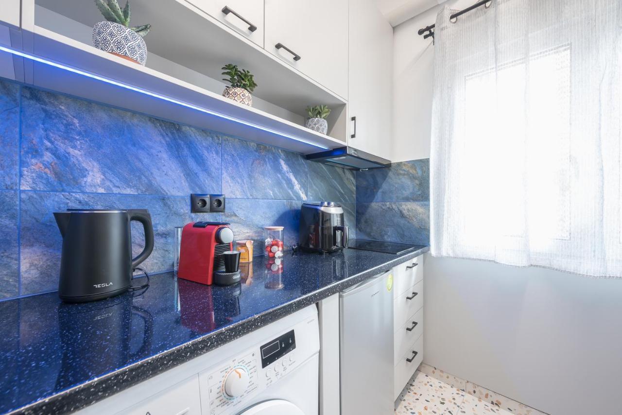 Tiny Apartment Ateny Zewnętrze zdjęcie